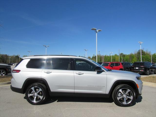 new 2024 Jeep Grand Cherokee L car, priced at $47,698