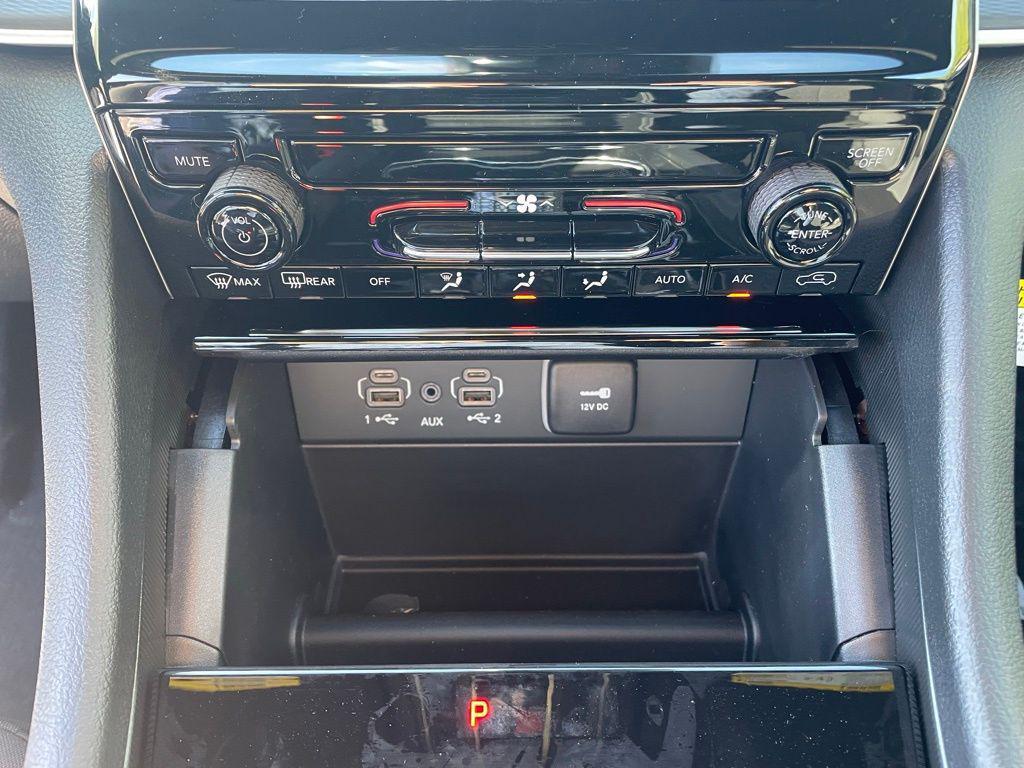 new 2025 Jeep Grand Cherokee car, priced at $33,274