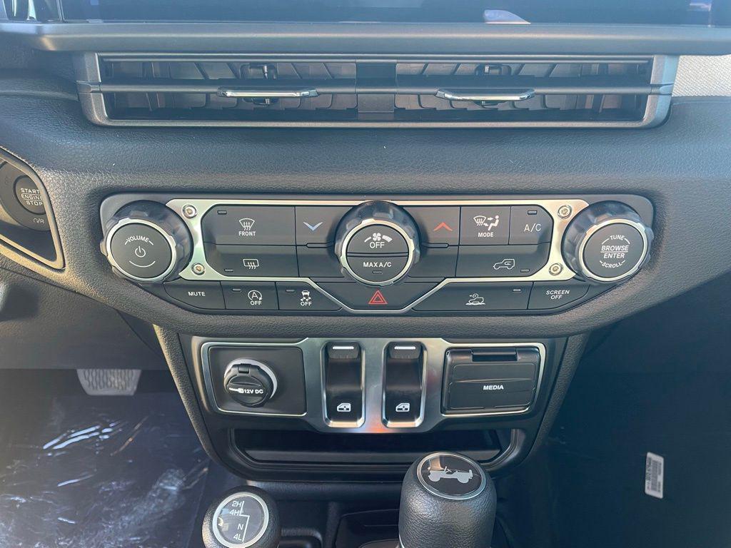 new 2026 Jeep Wrangler car, priced at $39,941