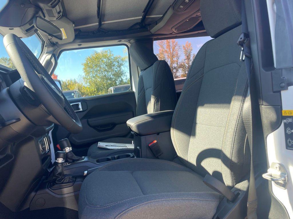 new 2026 Jeep Wrangler car, priced at $39,941