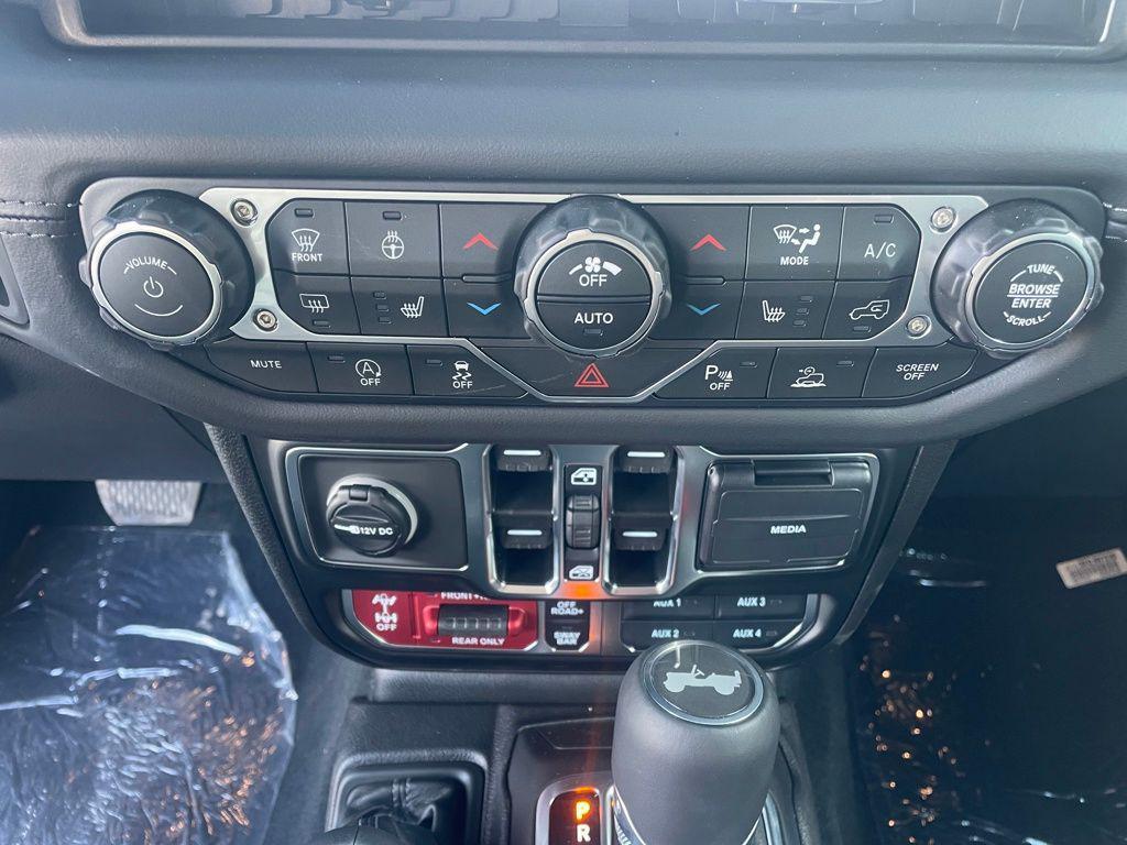 new 2026 Jeep Wrangler car, priced at $60,534