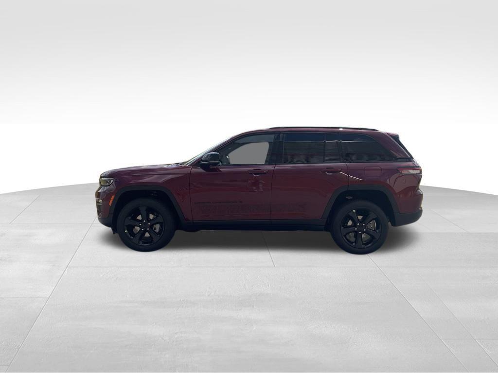 new 2025 Jeep Grand Cherokee car, priced at $44,319