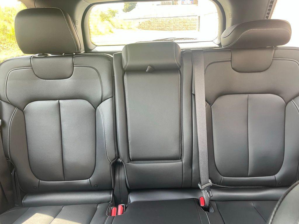 new 2025 Jeep Grand Cherokee car, priced at $44,319