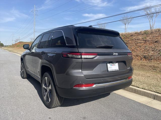 new 2025 Jeep Grand Cherokee car, priced at $42,204