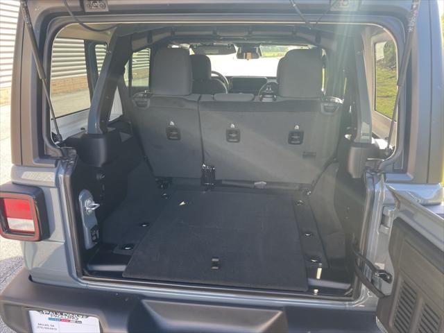 new 2025 Jeep Wrangler car, priced at $42,178