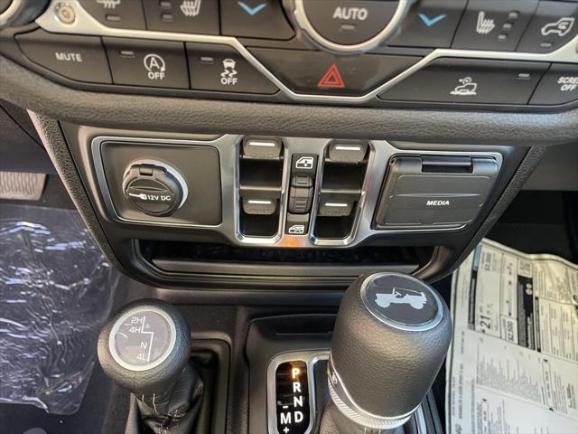 new 2025 Jeep Wrangler car, priced at $42,178