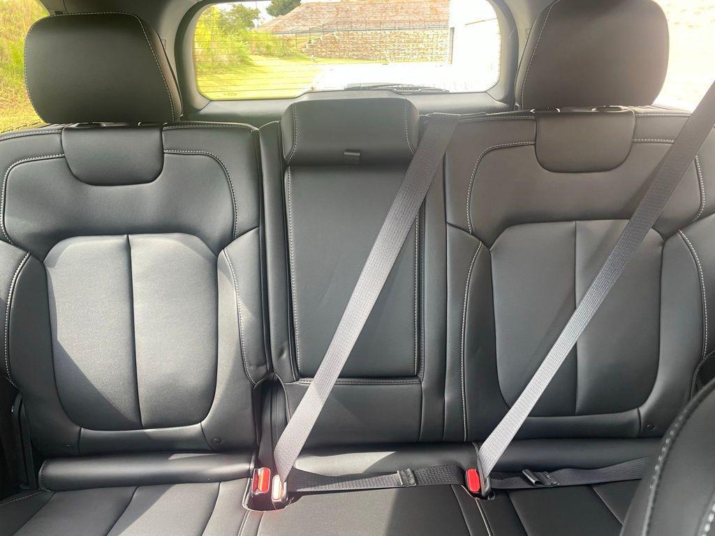 new 2025 Jeep Grand Cherokee car, priced at $48,407