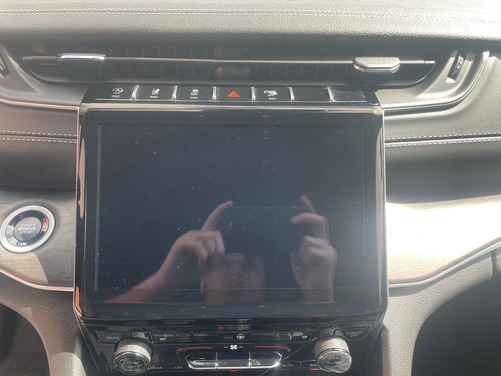 new 2025 Jeep Grand Cherokee car, priced at $48,407