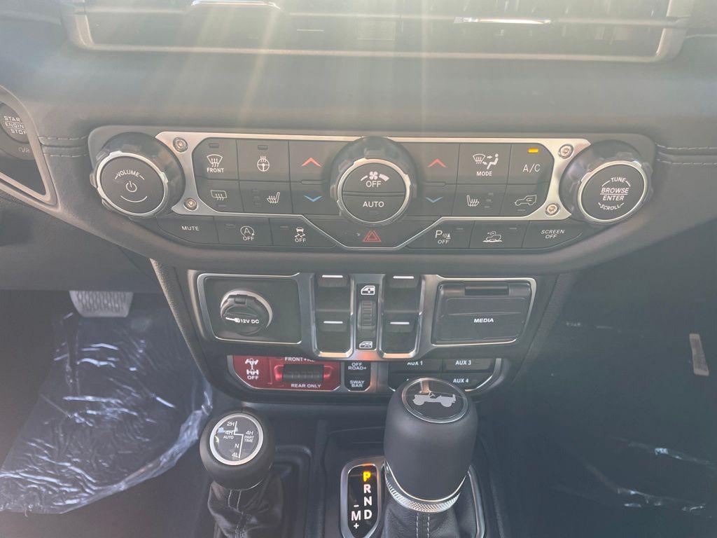 new 2026 Jeep Wrangler car, priced at $61,052