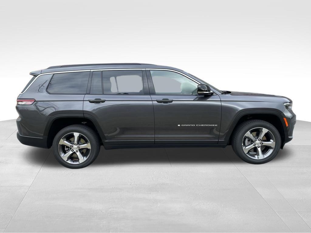 new 2025 Jeep Grand Cherokee L car, priced at $43,186