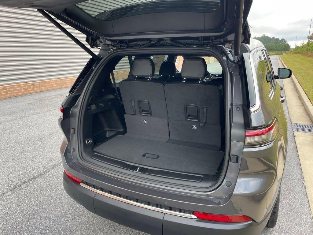 new 2025 Jeep Grand Cherokee L car, priced at $43,186