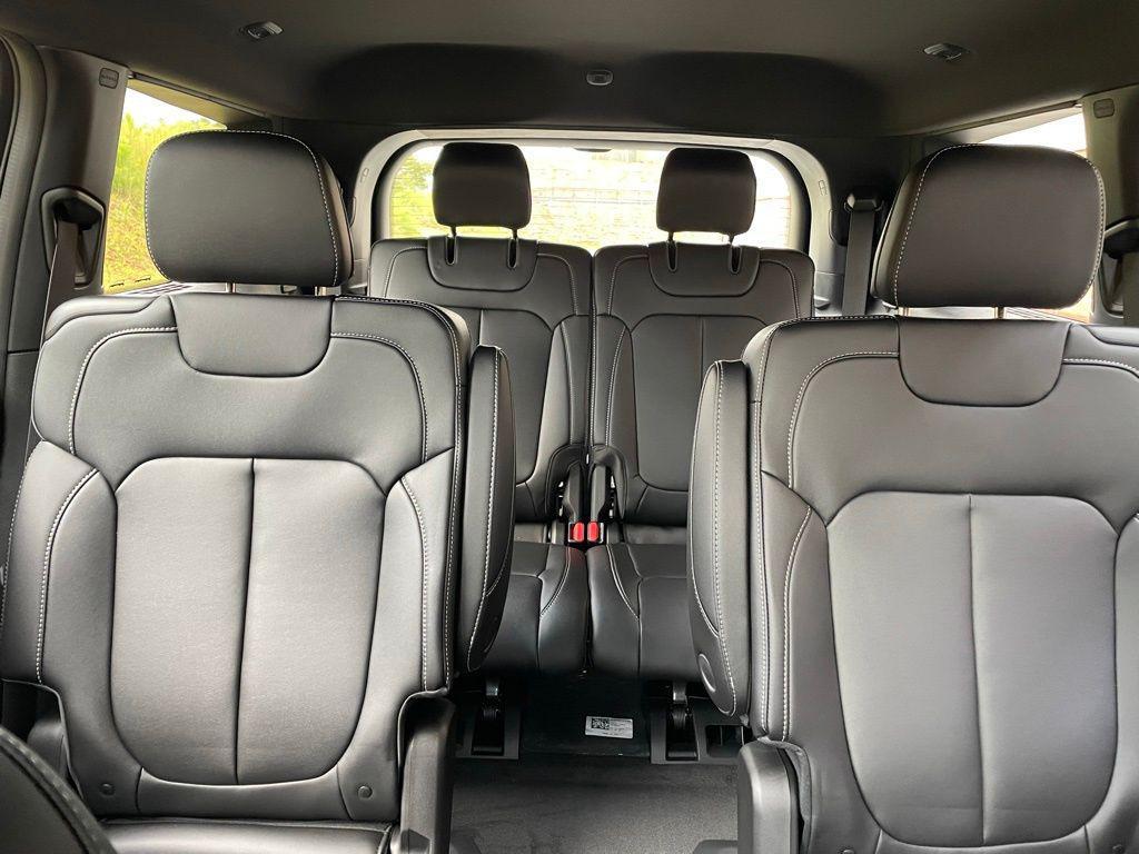 new 2025 Jeep Grand Cherokee L car, priced at $43,186