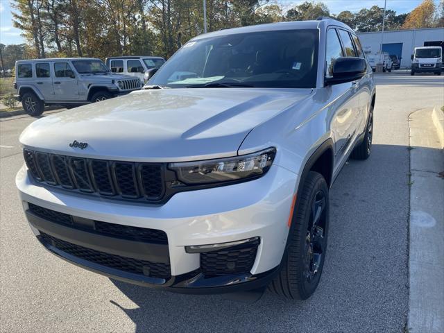 new 2025 Jeep Grand Cherokee L car, priced at $58,830