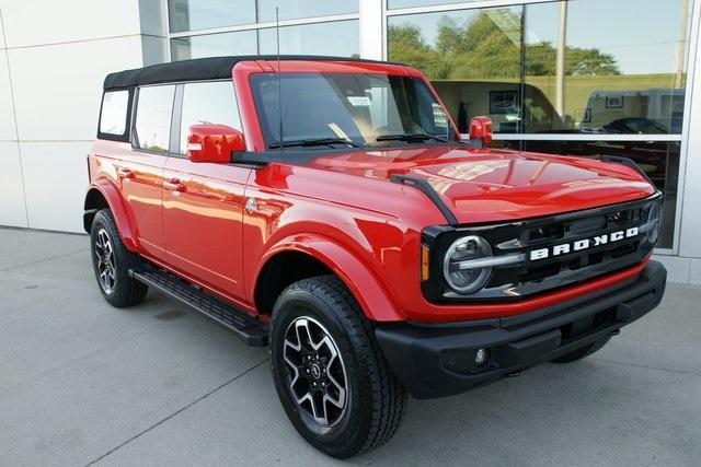 new 2024 Ford Bronco car, priced at $48,959