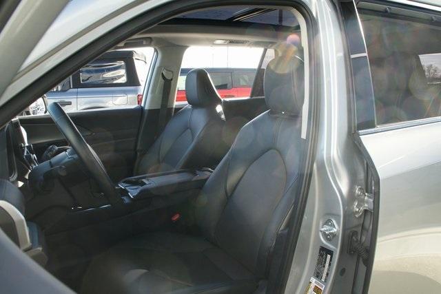 used 2024 Toyota Grand Highlander car, priced at $49,024