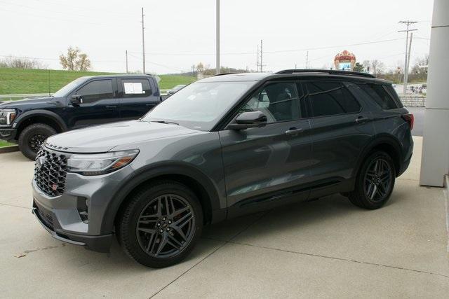 new 2025 Ford Explorer car, priced at $60,800