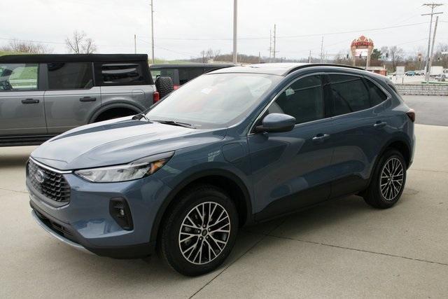 new 2025 Ford Escape car, priced at $38,404