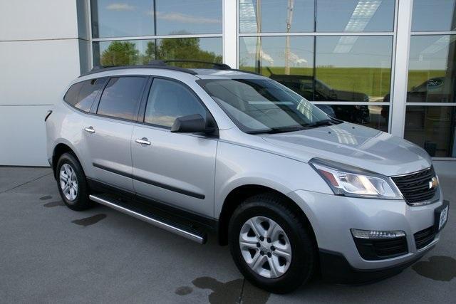 used 2017 Chevrolet Traverse car, priced at $13,498