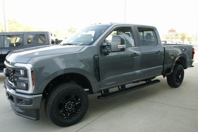 new 2024 Ford F-350 car, priced at $65,401