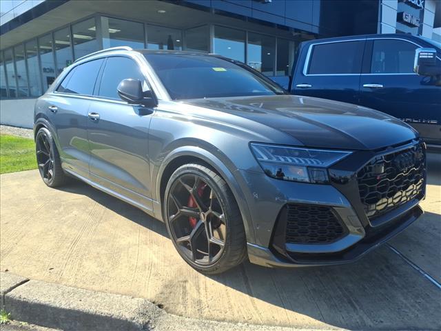 used 2024 Audi RS Q8 car