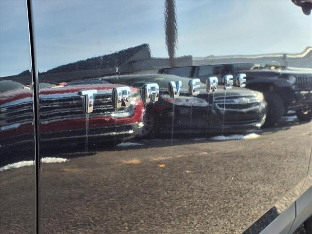 used 2020 Chevrolet Traverse car, priced at $23,800