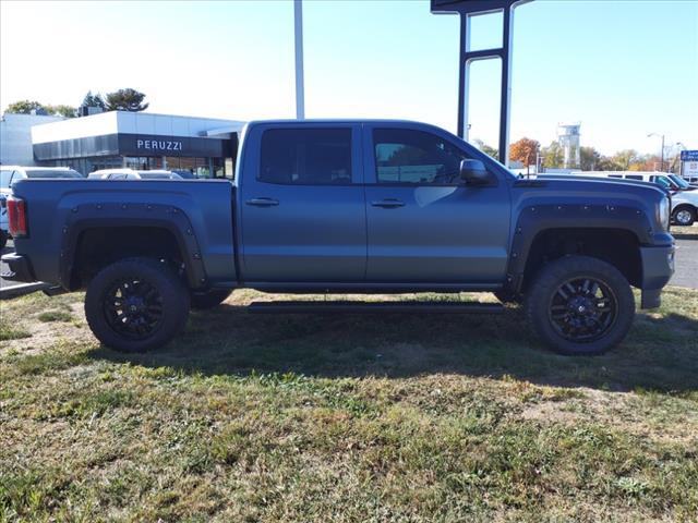 used 2018 GMC Sierra 1500 car, priced at $32,000