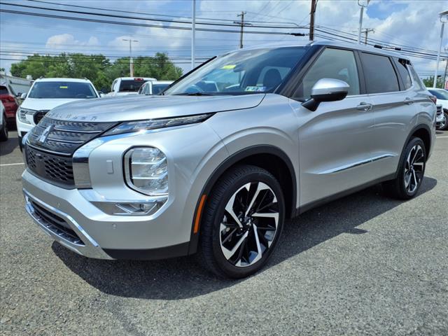 used 2024 Mitsubishi Outlander car, priced at $28,750