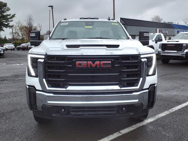 new 2024 GMC Sierra 3500 car, priced at $52,553