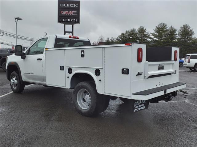 new 2024 GMC Sierra 3500 car, priced at $52,553