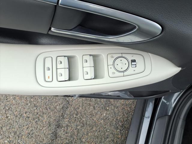 used 2022 Hyundai Sonata Hybrid car, priced at $21,250