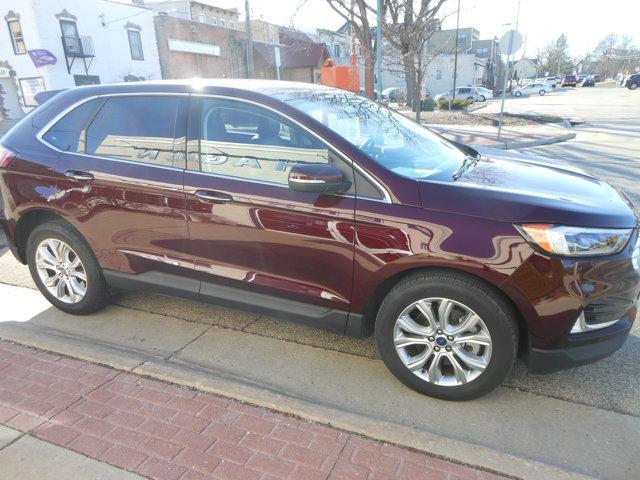 used 2022 Ford Edge car, priced at $32,995