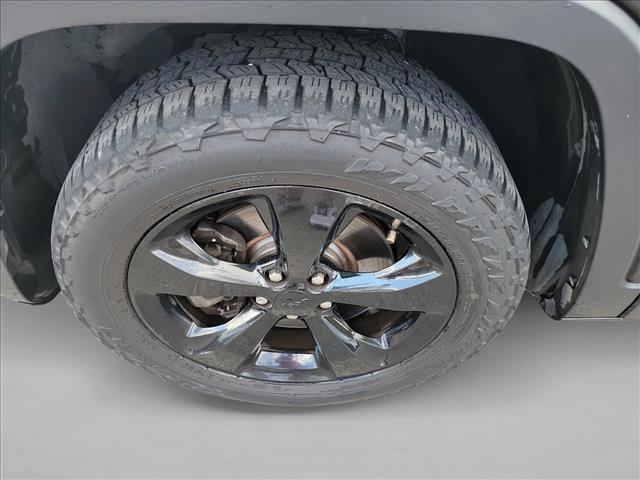 used 2015 Jeep Cherokee car, priced at $8,952