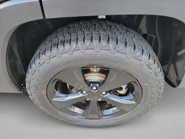 used 2015 Jeep Cherokee car, priced at $8,952