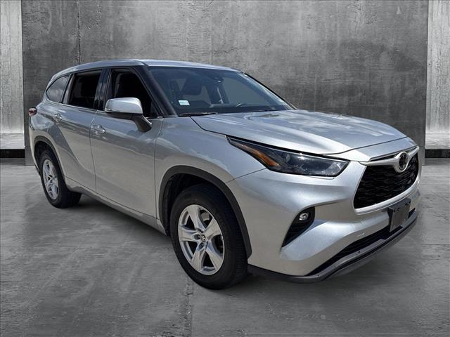 used 2022 Toyota Highlander car, priced at $27,991