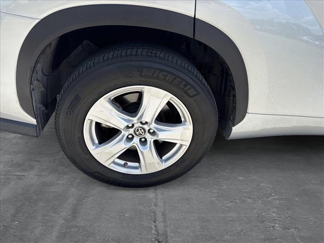 used 2022 Toyota Highlander car, priced at $27,991