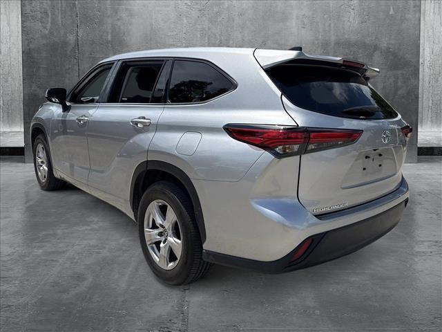 used 2022 Toyota Highlander car, priced at $27,991