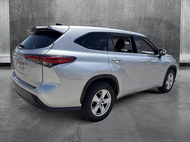 used 2022 Toyota Highlander car, priced at $27,991