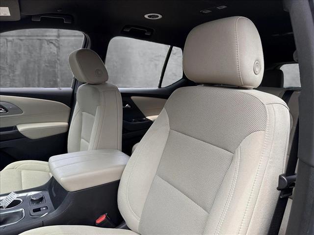 used 2023 Chevrolet Traverse car, priced at $26,491