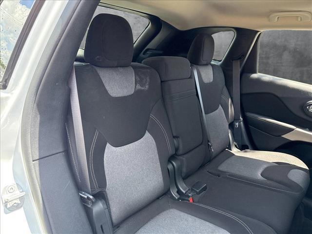used 2017 Jeep Cherokee car, priced at $12,990