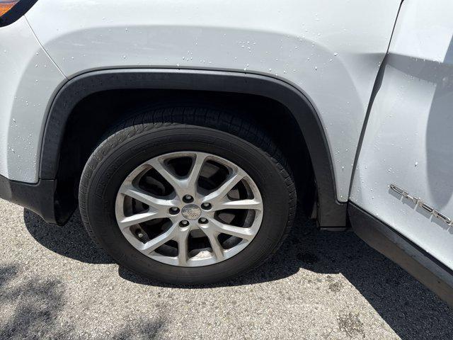 used 2017 Jeep Cherokee car, priced at $12,990