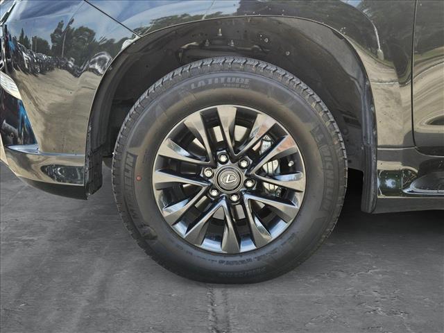 used 2023 Lexus GX 460 car, priced at $57,369