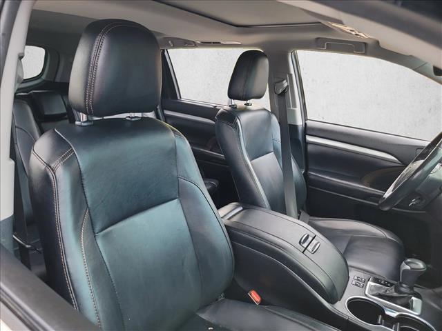 used 2019 Toyota Highlander car, priced at $27,492