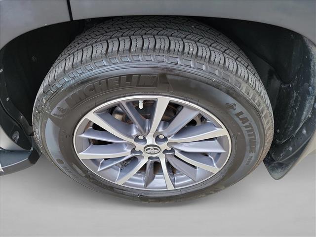 used 2019 Toyota Highlander car, priced at $27,492