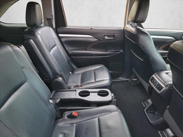 used 2019 Toyota Highlander car, priced at $27,492