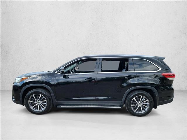 used 2019 Toyota Highlander car, priced at $27,492