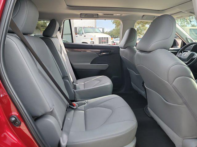 new 2026 Toyota Highlander car, priced at $56,879