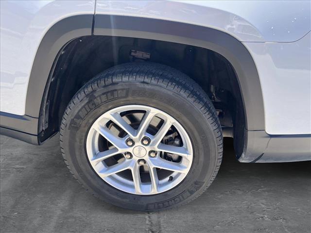 used 2022 Jeep Grand Cherokee L car, priced at $28,991
