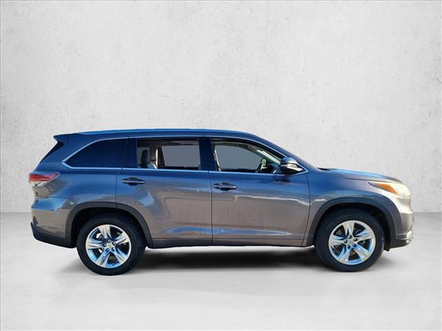 used 2015 Toyota Highlander car, priced at $14,991