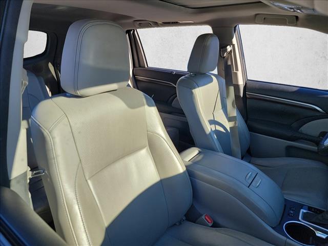 used 2015 Toyota Highlander car, priced at $14,991