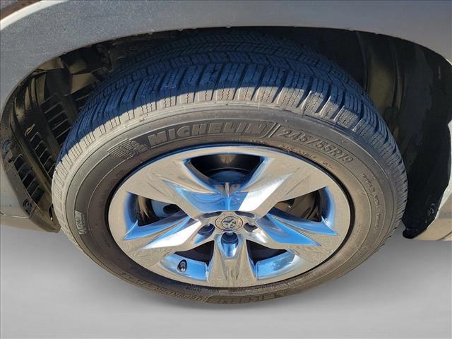 used 2015 Toyota Highlander car, priced at $14,991